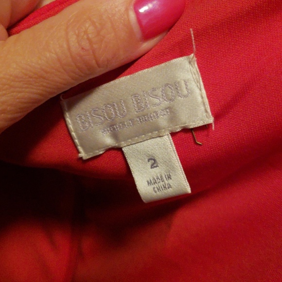 Dress - Picture 7 of 7